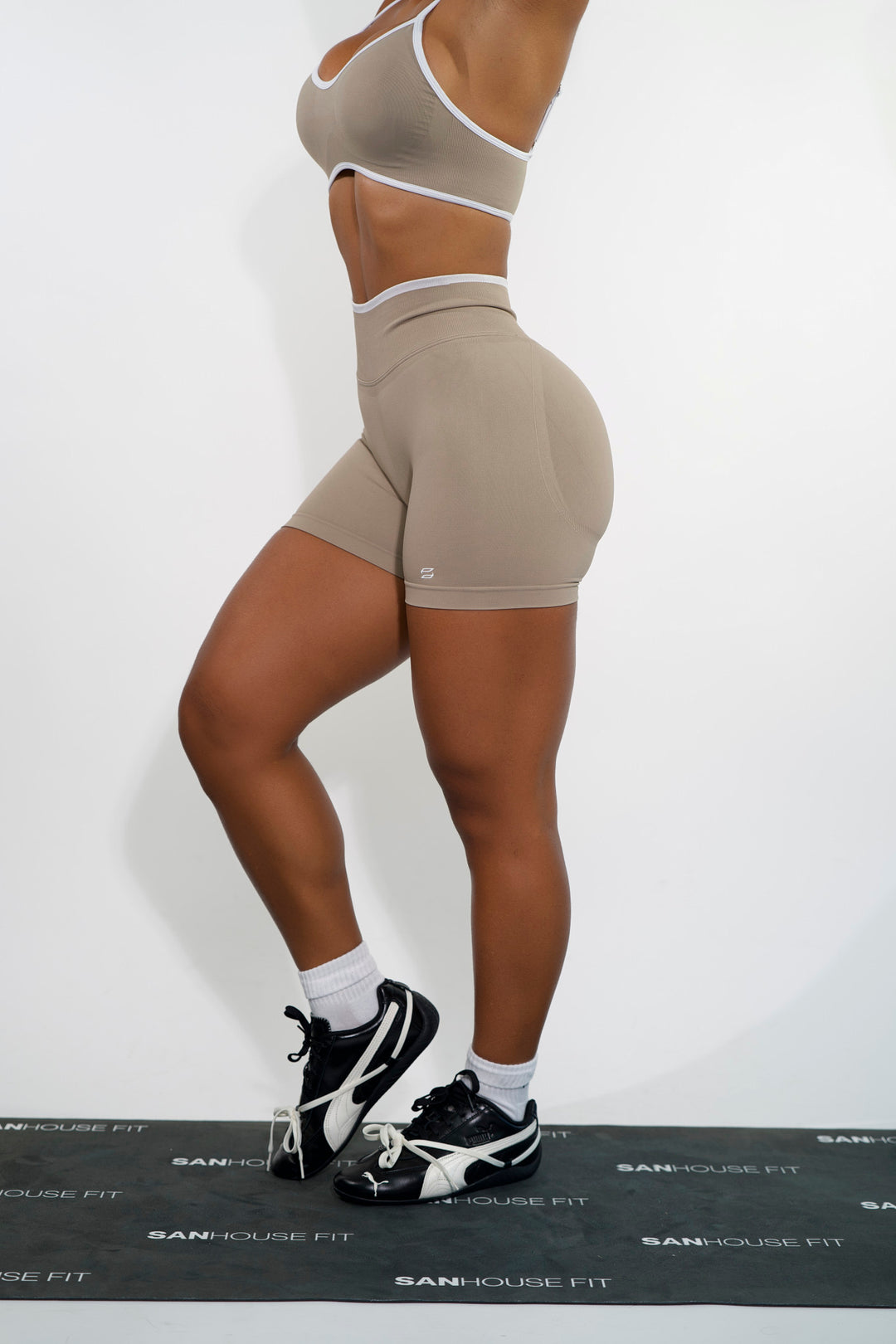 Contour Shorts